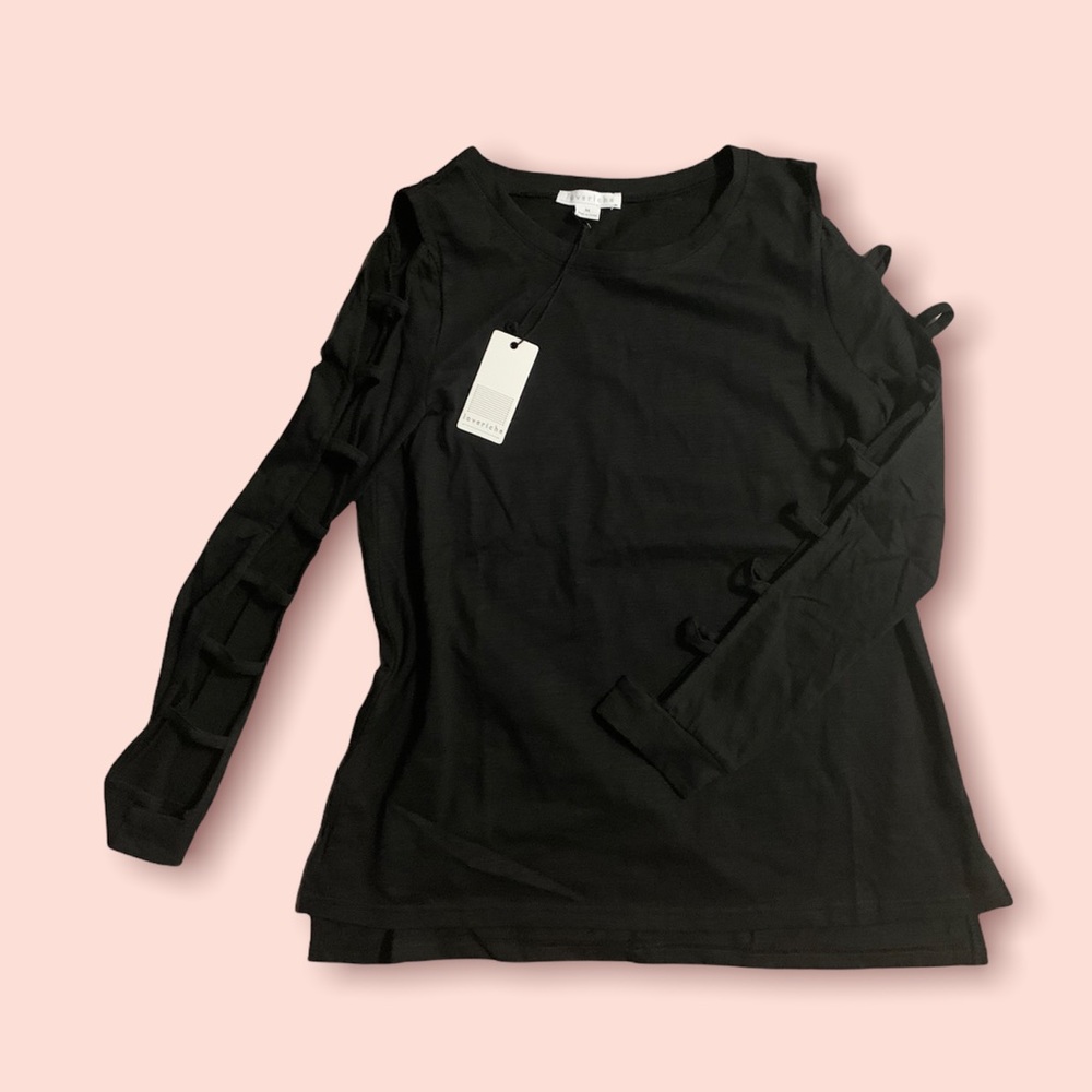 Cutout sleeve long sleeve top